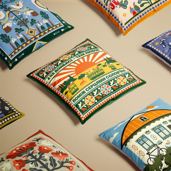 Подушка «Схід України»: Фото