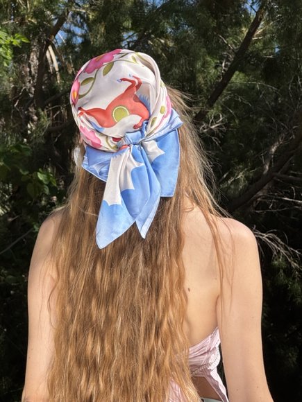 Scarf "House Among Flowers" pink (several sizes): Photo