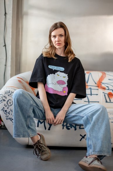 Oversized T-shirt ORNER x Maliunok "Beautiful" black: Photo