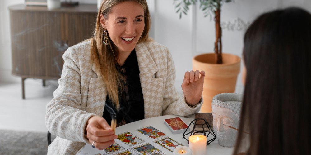 Карти Таро: що це таке та як вибрати ідеальну колоду для гадання: Фото 1 - ORNER