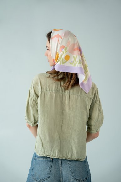 Хустка «Ластівчине небо» світла: Фото