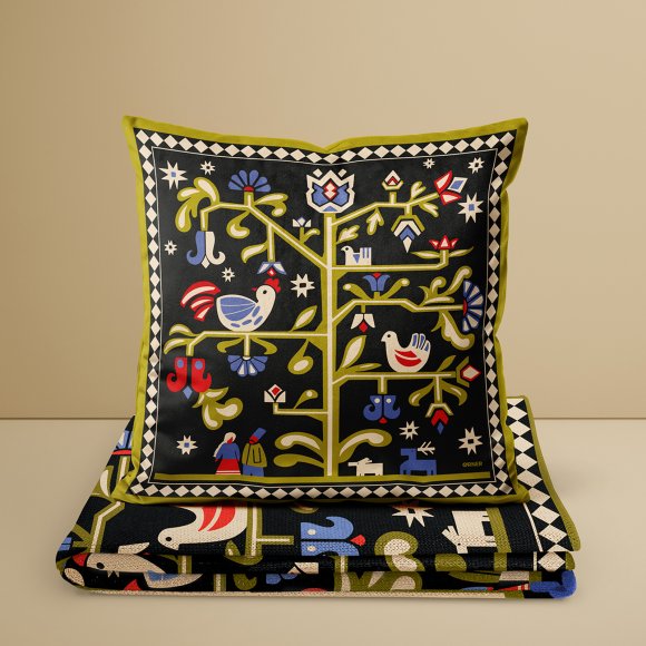 Подушка «Дерево життя» чорна: Фото