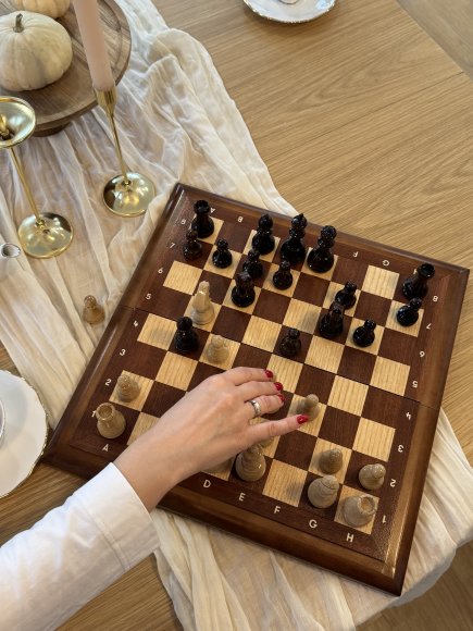Dark brown wooden chess: Photo