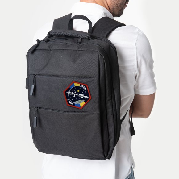 Вышитый патч «Ты — космос»: Фото