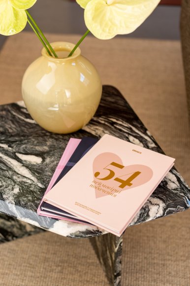 Фотоальбом із завданнями для побачень «54 Неймовірні побачення» світлий: Фото