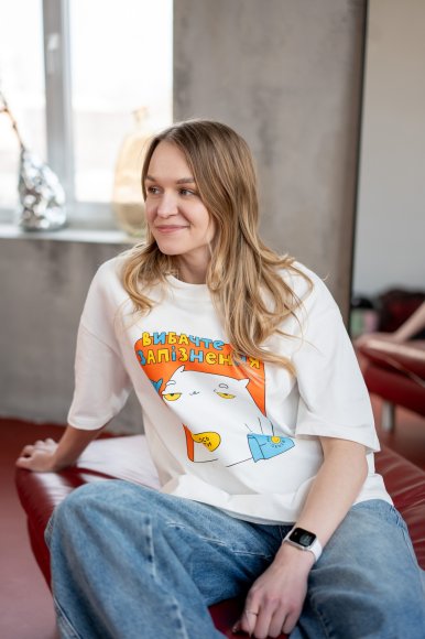 Oversized T-shirt ORNER x Maliunok "Delay" milky: Photo