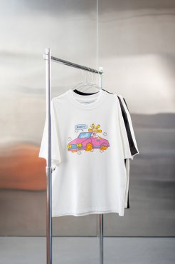 Футболка оверсайз ORNER х Maliunok «Вывезу» молочная: Фото - ORNER