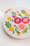  Набір для вишивання Ø160 мм «Квіти біля дому»: Фото 6 - ORNER 