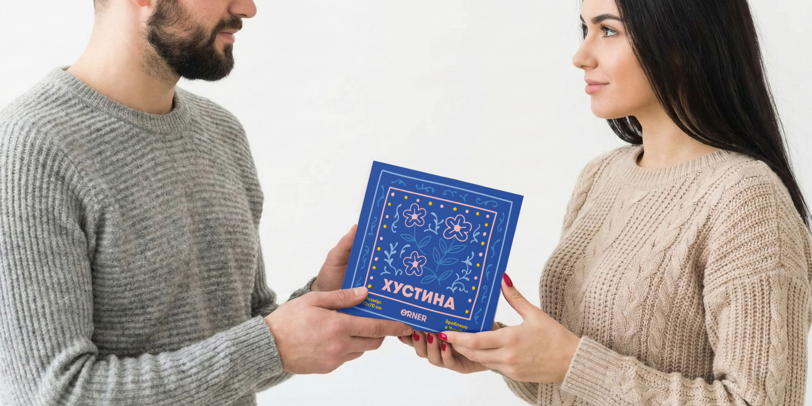 Платок девушке в подарок: идеи, приметы и советы по выбору: Фото 4 - ORNER