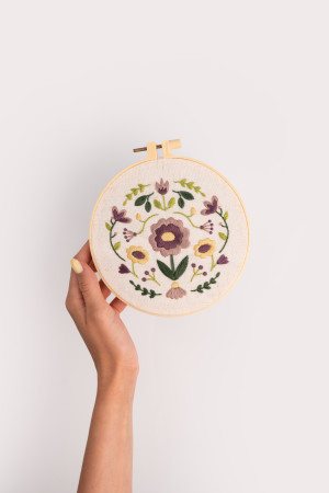  Набір для вишивання Ø160 мм «Квіткова симетрія»: Фото - ORNER 