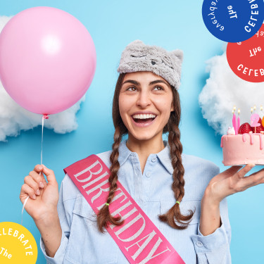  Що можна подарувати дівчині на 18 років: обираємо найвдаліші подарунки: Фото - ORNER 