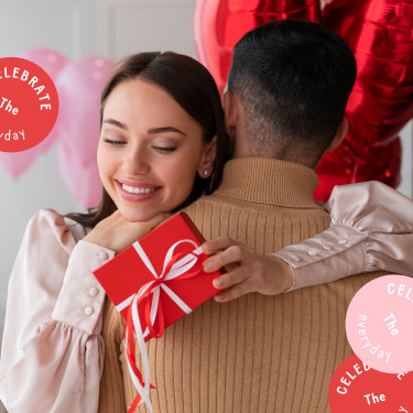  Що подарувати дівчині на День закоханих: найкращі варіанти та ідеї: Фото - ORNER 