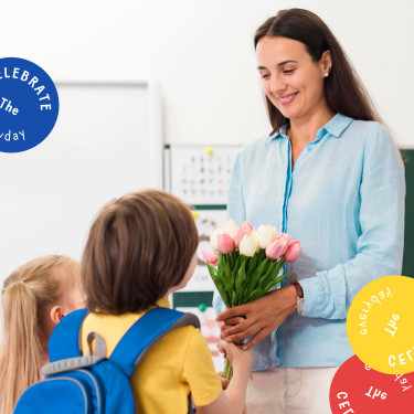  Що можна подарувати на День вчителя: найкращі ідеї подарунків вчителям до Дня вчителя: Фото - ORNER 