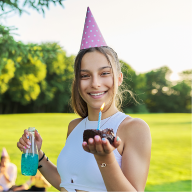  Что подарить девочке 15 лет: актуальные идеи и варианты: Фото - ORNER 