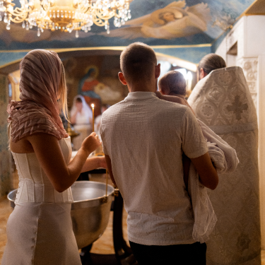  Що подарувати хрещеним? Ідеї подарунків для хрещених батьків на всі випадки: Фото - ORNER 