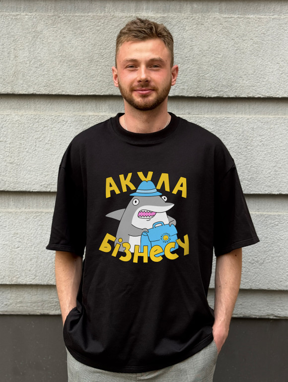  Футболка оверсайз ORNER х Maliunok «Акула бизнеса» черная: Фото - ORNER 