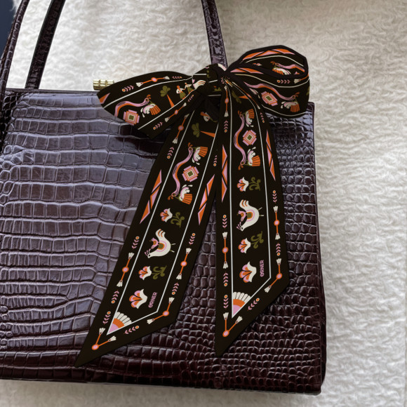  Платок твилли «Дерево рода» черный: Фото - ORNER 