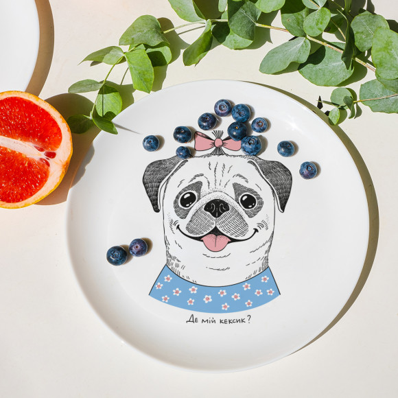  Pug Lady plate: Photo - ORNER 
