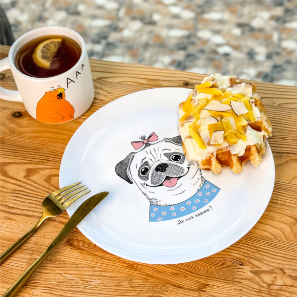  Pug Lady plate: Photo - ORNER 