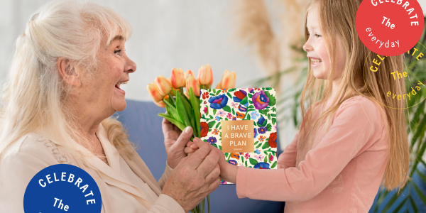 Что подарить бабушке на день рождения: идеи подарков бабушке на ДР от внучки