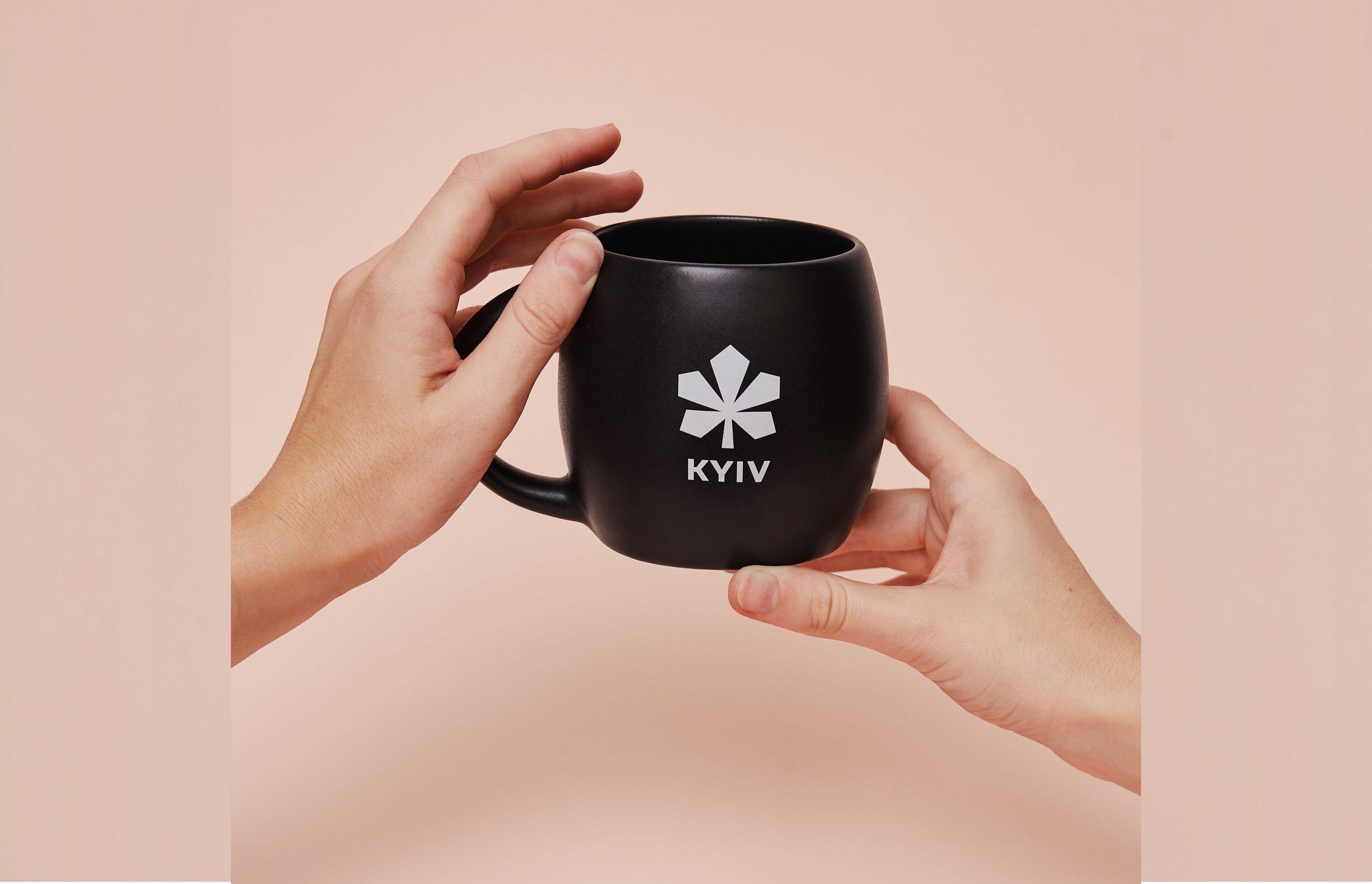 Просуваємо бренд Києва разом з новою сувенірною чашкою ORNER: Фото 3 - ORNER