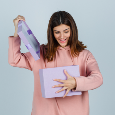  Памятные подарки подруге: что можно подарить подруге на память: Фото - ORNER 