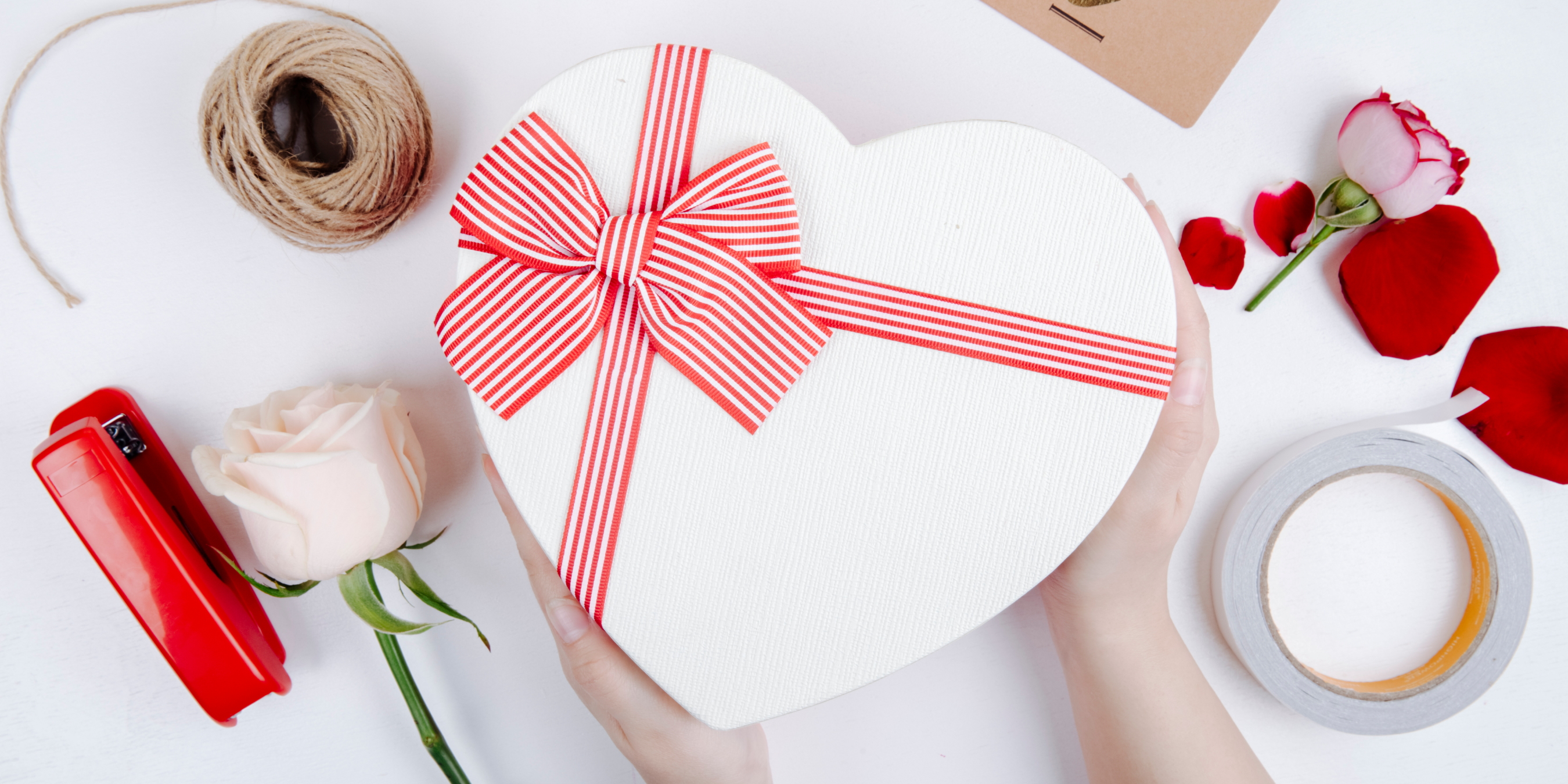 Как креативно упаковать подарок: пошаговые инструкции, варианты и идеи: Фото 11 - ORNER