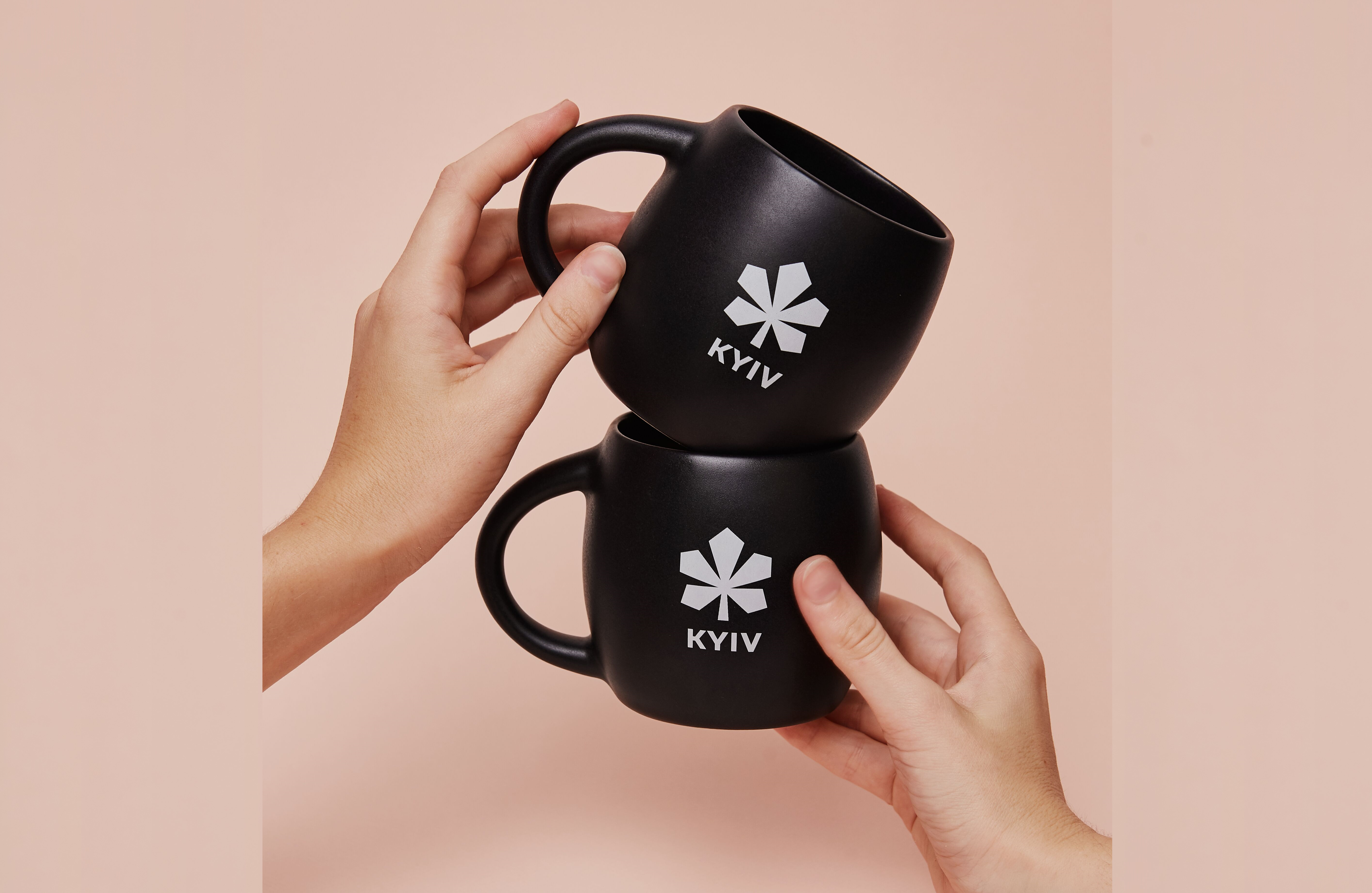Продвигаем бренд Киева вместе с новой сувенирной чашкой ORNER: Фото - ORNER
